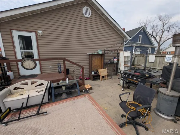 $85,000 | 112 Virginia Street, East Alton, IL 62024