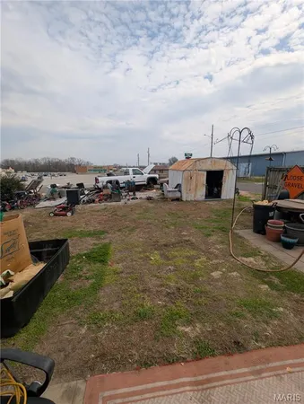 $85,000 | 112 Virginia Street, East Alton, IL 62024