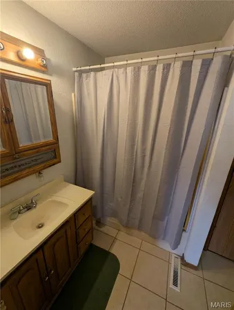 $85,000 | 112 Virginia Street, East Alton, IL 62024