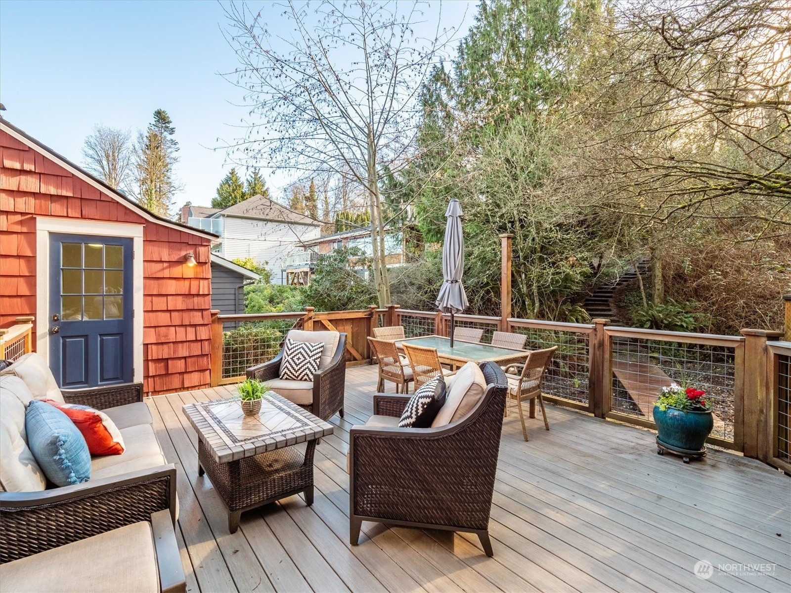 3747 West Commodore Way Seattle, WA 98199 - Photo 20 of 40 Gallery Image 20