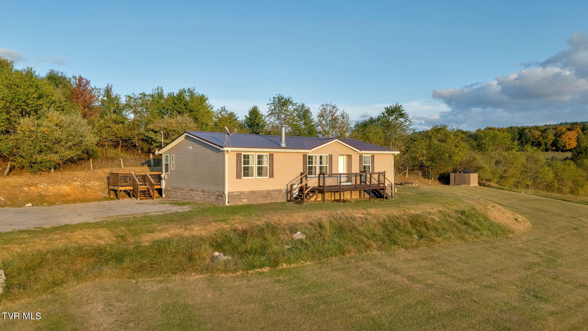 3502 Clarks Valley Road Swords Creek, VA 24649 - Photo 52 of 65 26-web-or-mls-DJI_20240915190618_0370_D