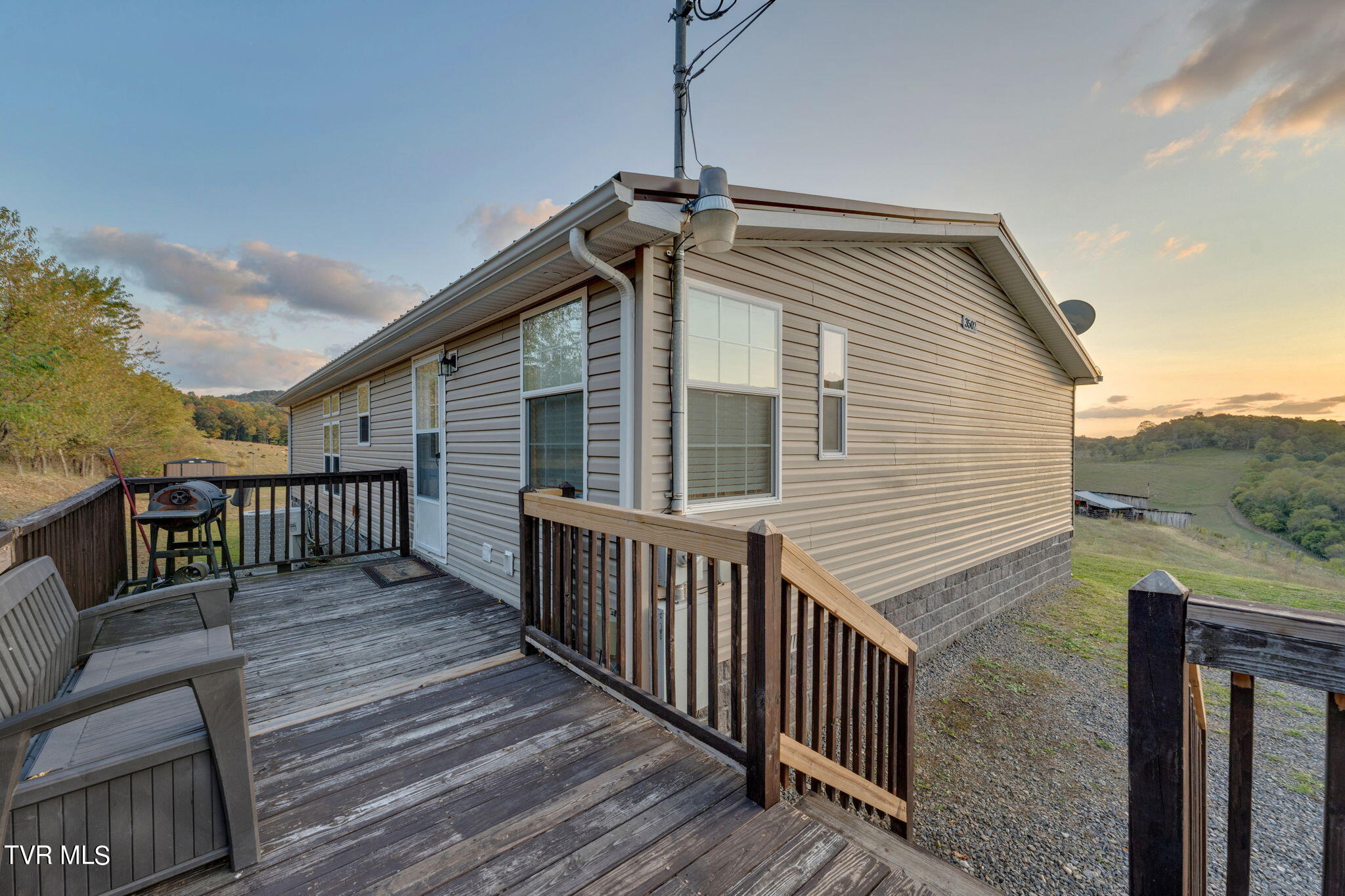 3502 Clarks Valley Road Swords Creek, VA 24649 - Photo 65 of 65 40-web-or-mls-DSC09864