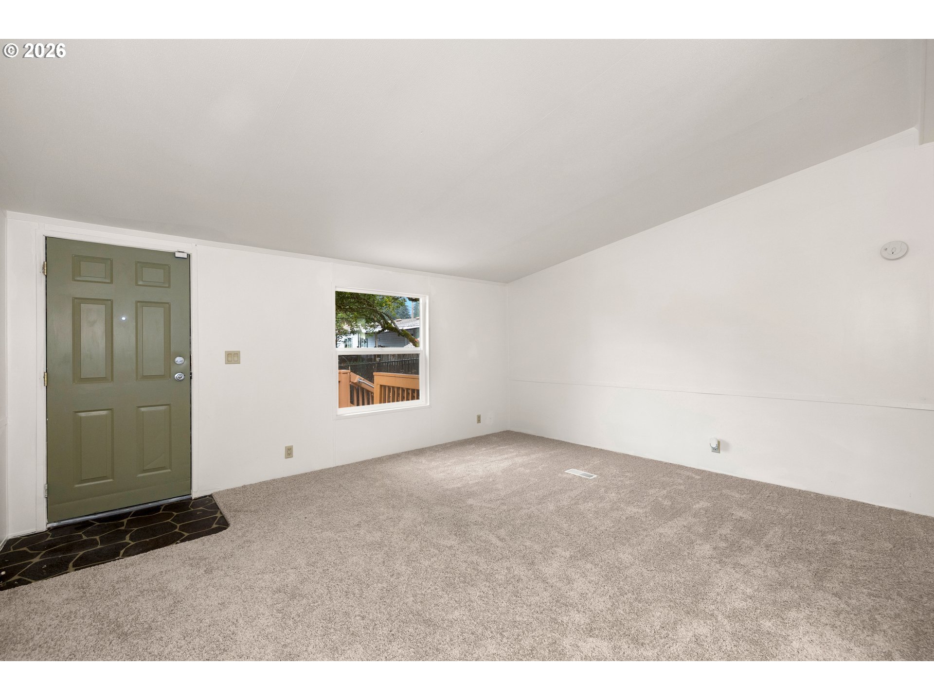 13115 Southeast Foster Road, Unit 22 Portland, OR 97236 - Photo 10 of 40