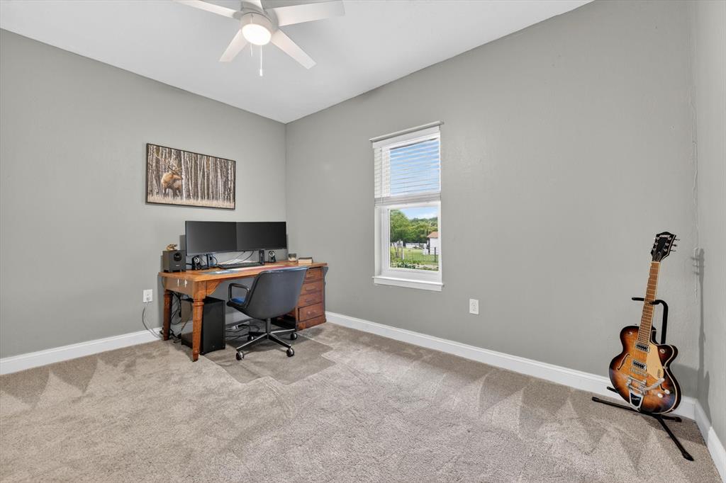 1808 Silver Creek Azle Road Azle, TX 76020 - Photo 21 of 32 a workspace with furniture and a window