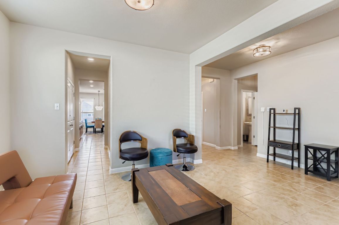 19433 Colgin Drive Pflugerville, TX 78660 - Photo 10 of 29 a living room with furniture