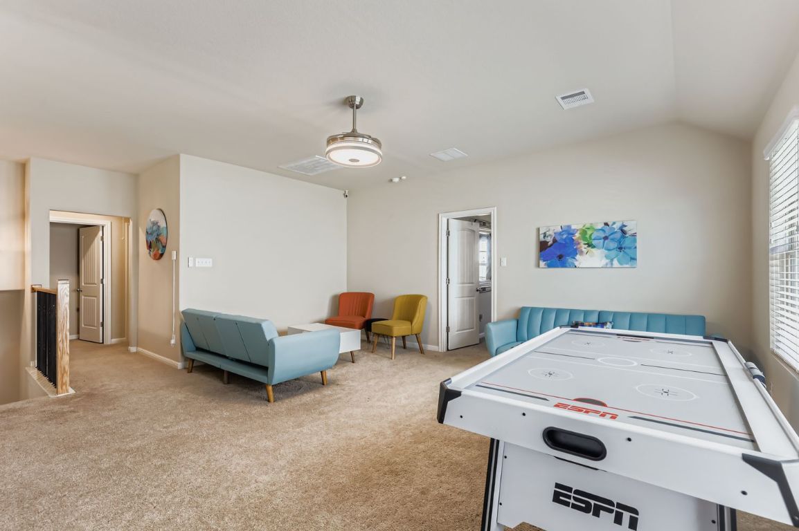 19433 Colgin Drive Pflugerville, TX 78660 - Photo 24 of 29 a view of livingroom with furniture