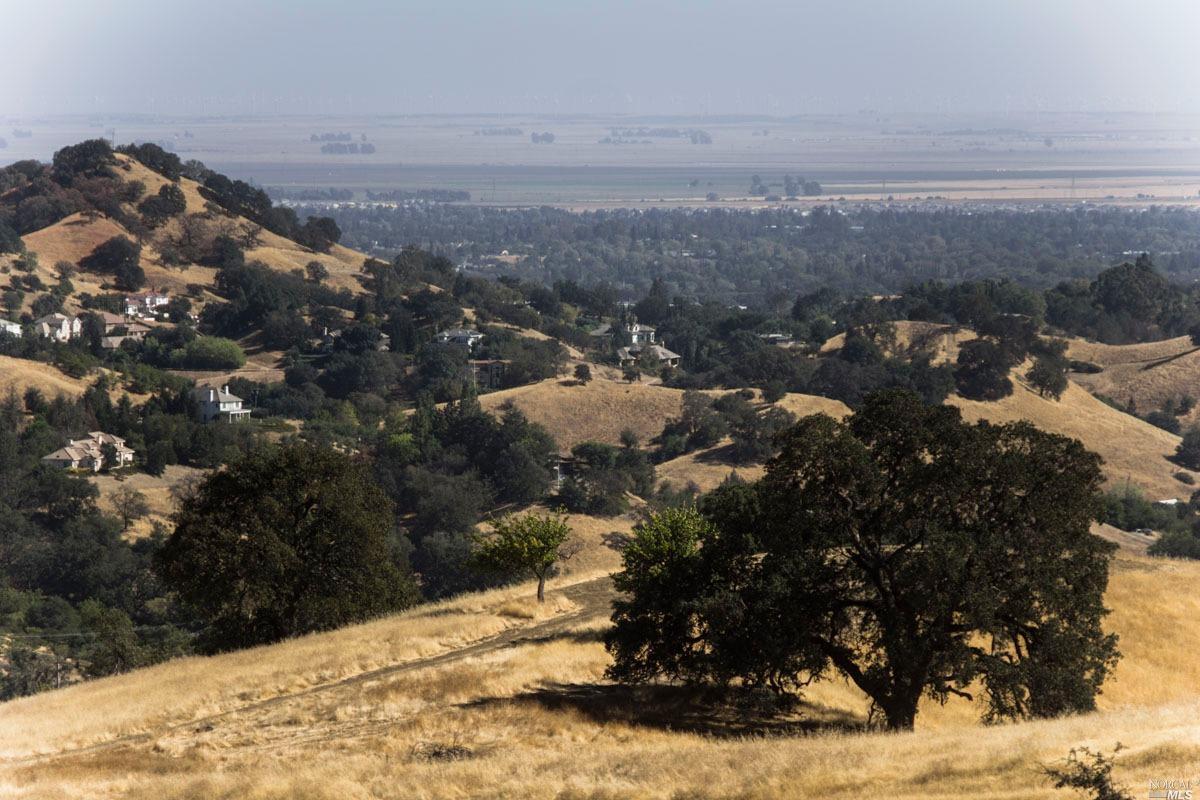 6927 Steiger Hill Road Vacaville, CA 95688 - Photo 1 of 1 a view of a city