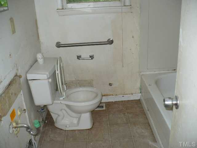 825 Brigham Road Raleigh, NC 27610 - Photo 6 of 8 Bathroom