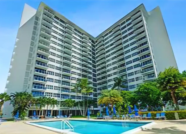 a building view with outdoor space
