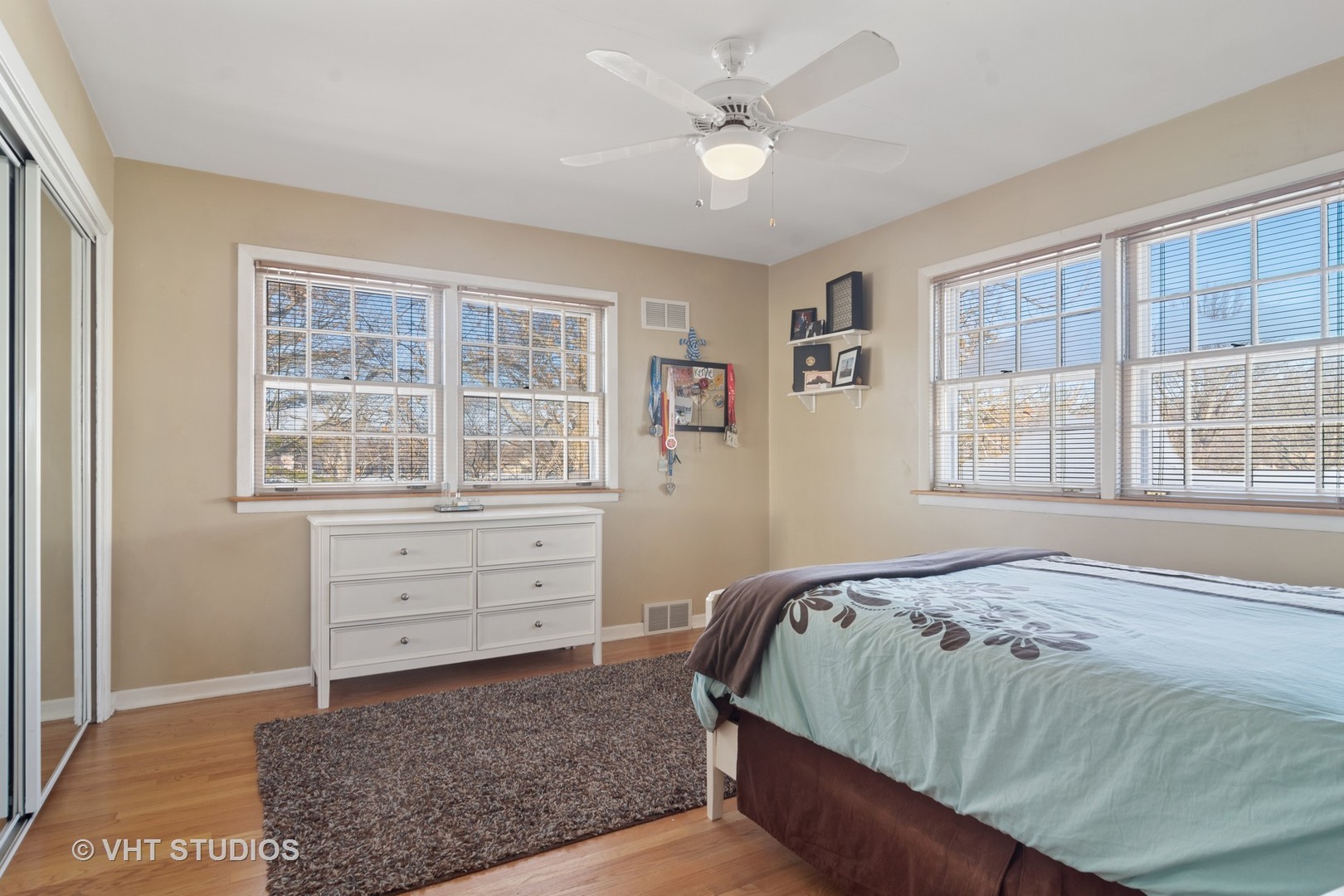 1201 North Dee Road Park Ridge, IL 60068 - Photo 16 of 23 Gallery Image 16