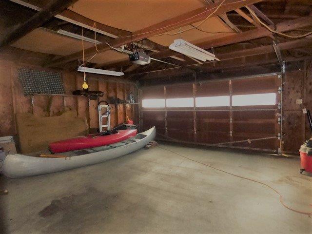 968 Wards Creek Road Rogue River, OR 97537 - Photo 23 of 33 Part of workshop garage.