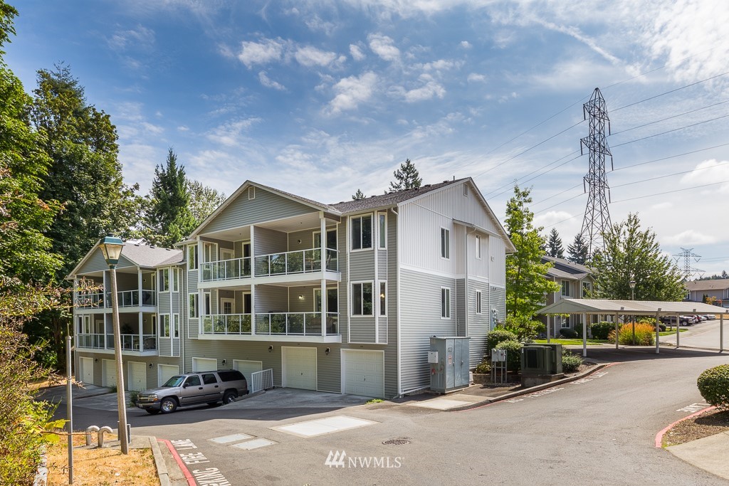3006 Southeast 8th Street, Unit 1120 Renton, WA 98058 - Photo 2 of 15 Gallery Image 2