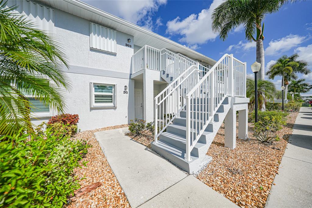 26485 Rampart Boulevard, Unit D4 Punta Gorda, FL 33983 - Photo 4 of 43