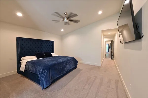 $2,400 | 18 Forest Drive, College Station, TX 77840