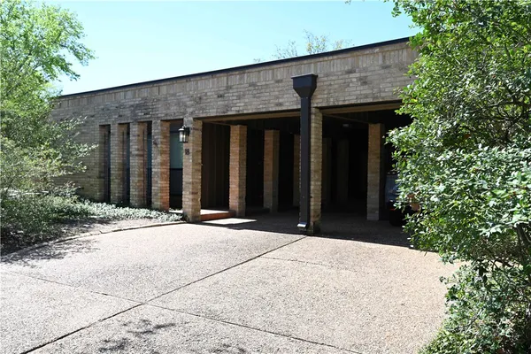 $2,400 | 18 Forest Drive, College Station, TX 77840