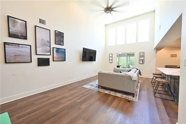 $2,400 | 18 Forest Drive, College Station, TX 77840