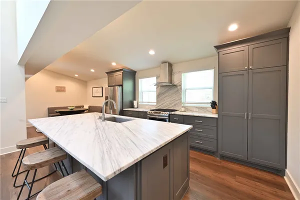 $2,400 | 18 Forest Drive, College Station, TX 77840