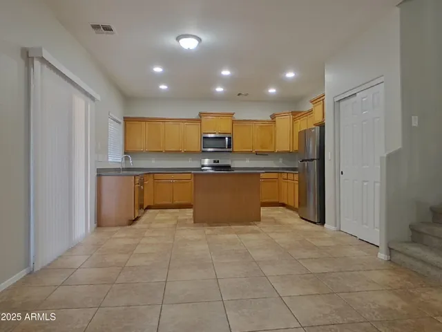 $2,409 | 15034 North 146th Lane, Surprise, AZ 85379