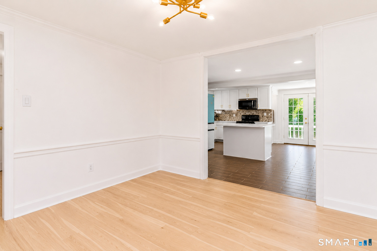 98 Woodmere Road West Hartford, CT 06119 - Photo 25 of 40