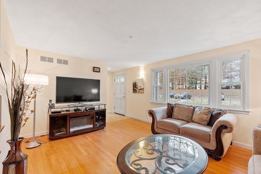 85 Drummer Road, Unit 85 Acton, MA 01720 - Photo 3 of 31 Gallery Image 3
