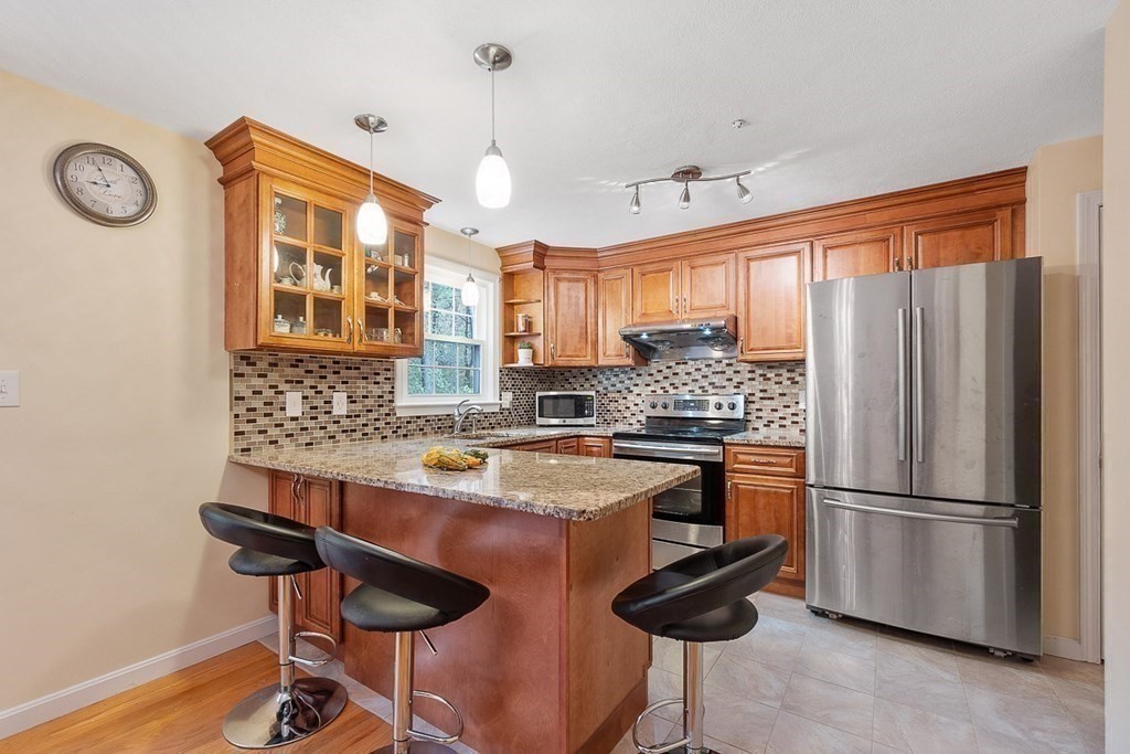 85 Drummer Road, Unit 85 Acton, MA 01720 - Photo 4 of 31 Gallery Image 4