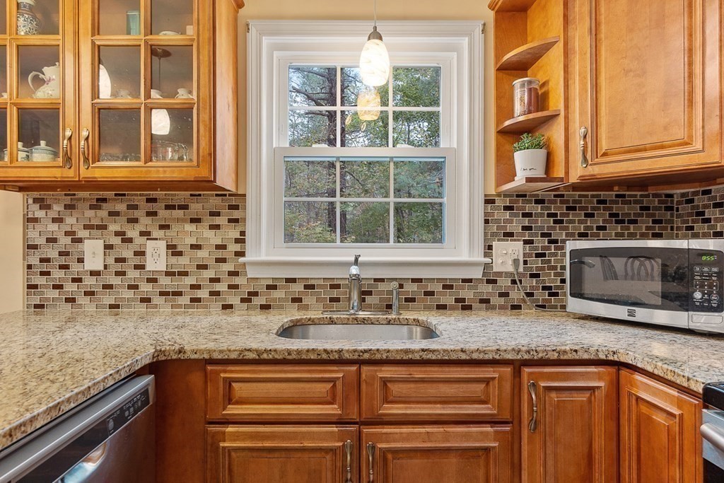 85 Drummer Road, Unit 85 Acton, MA 01720 - Photo 7 of 31 Gallery Image 7