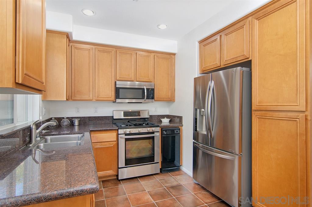 2175 Historic Decatur Road, Unit 26 San Diego, CA 92106 - Photo 12 of 25