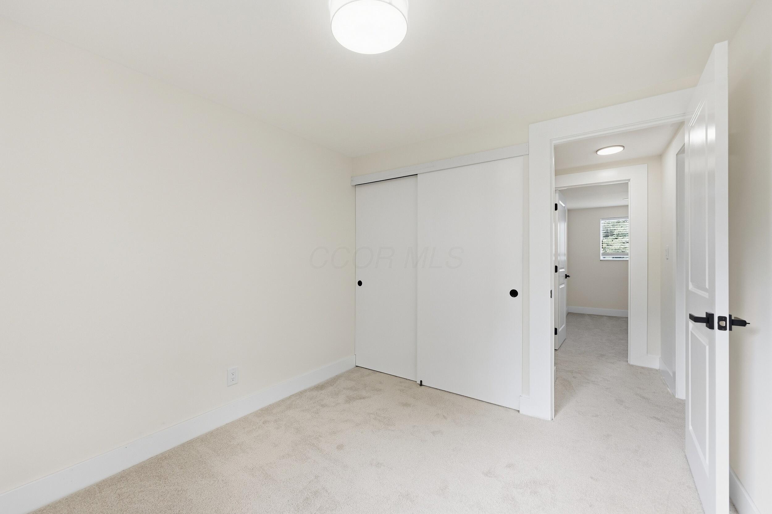 6747 Merwin Road East Columbus, OH 43235 - Photo 32 of 38 31_0a7a3540