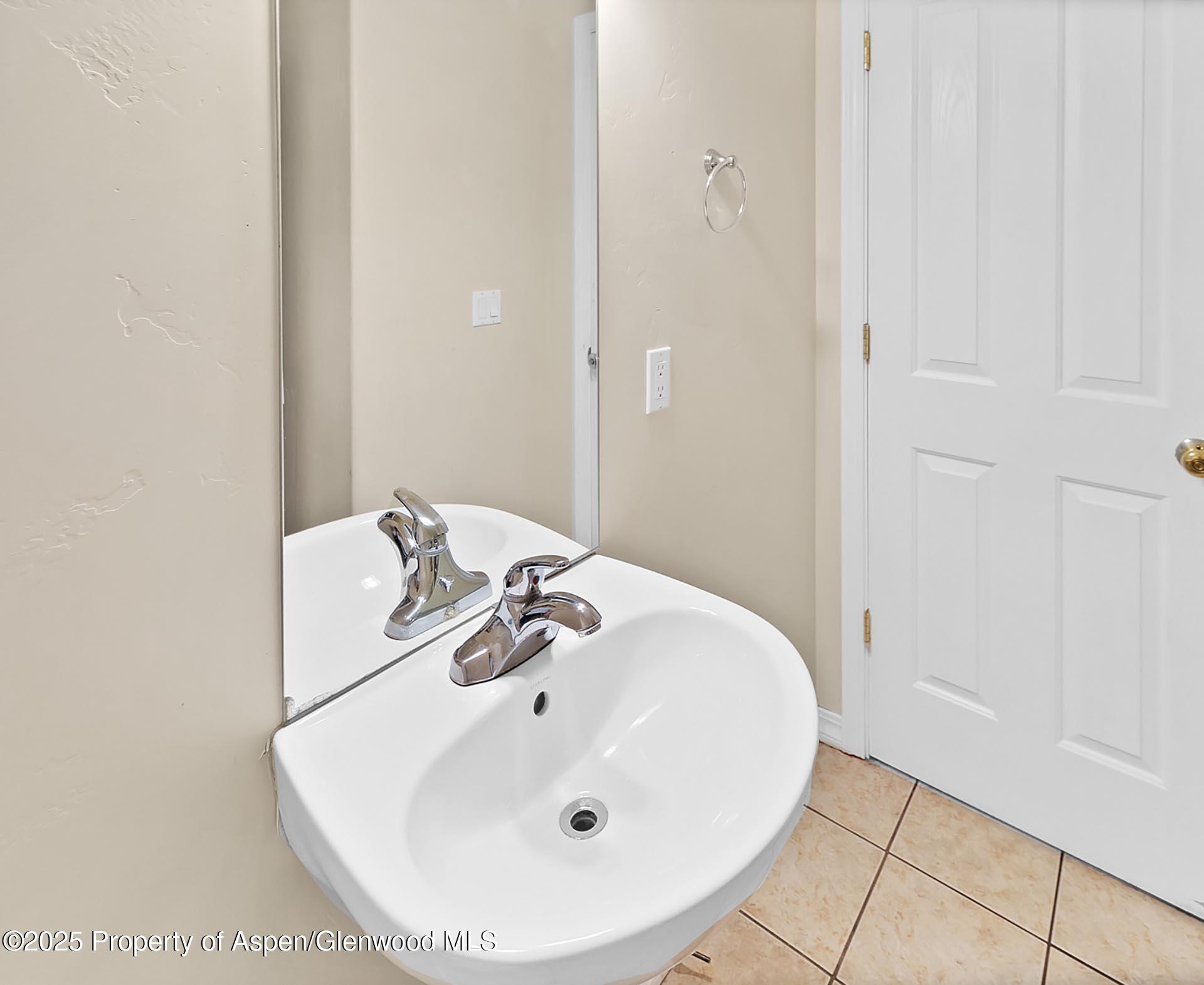 1012 East Avenue Rifle, CO 81650 - Photo 20 of 42 4N9A8910