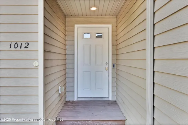 $425,000 | 1012 East Avenue, Rifle, CO 81650