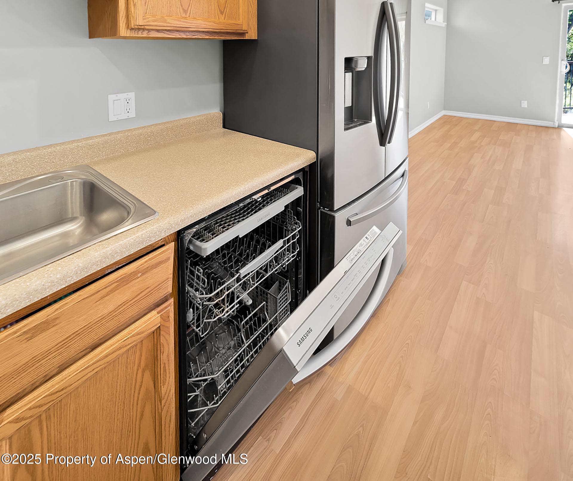 1012 East Avenue Rifle, CO 81650 - Photo 9 of 42 4N9A8904