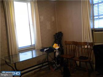 1431 Collings Road Camden, NJ 08104 - Photo 3 of 9 Dining Room