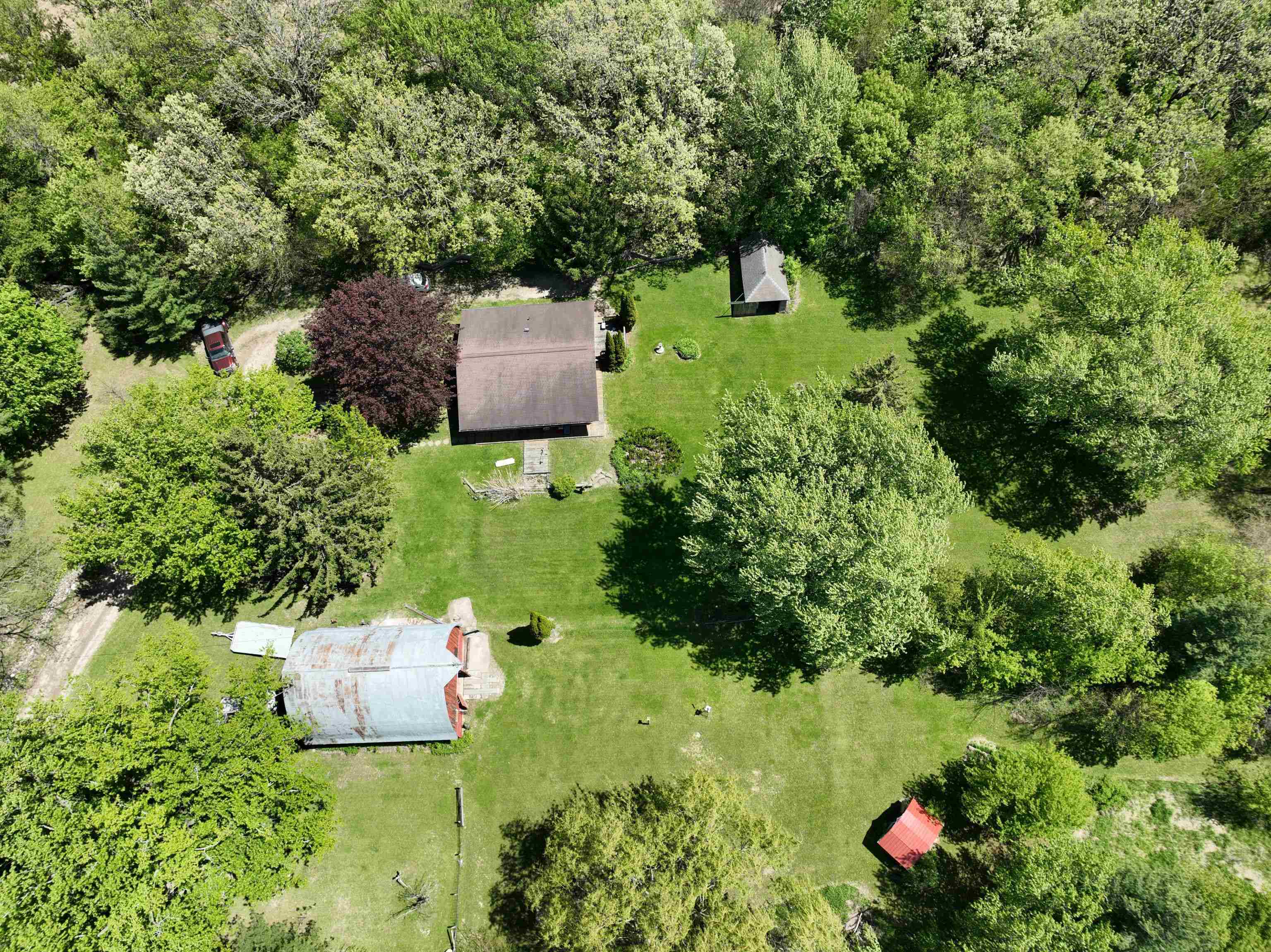2112 Utica Road Cambridge, WI 53523 - Photo 31 of 52