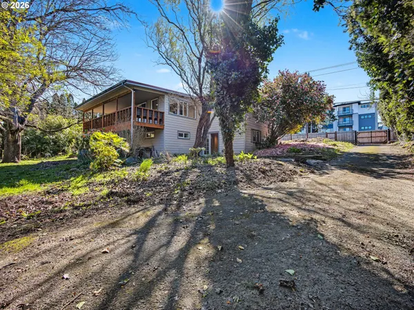 $645,000 | 907 Southwest Halsey Street, Troutdale, OR 97060