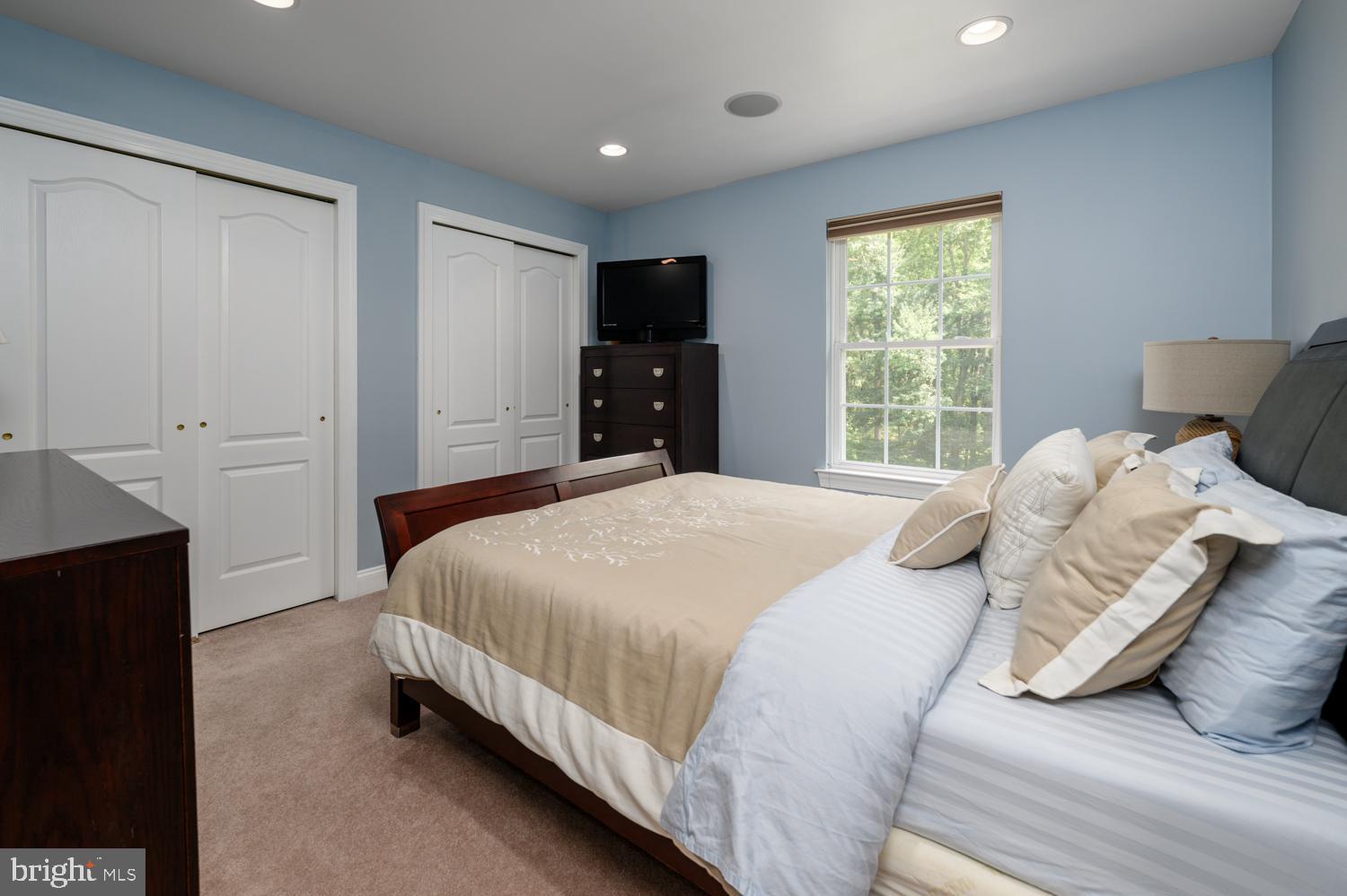 11 Gaskill Road Mount Laurel, NJ 08054 - Photo 34 of 56 a bedroom with a bed and a tv