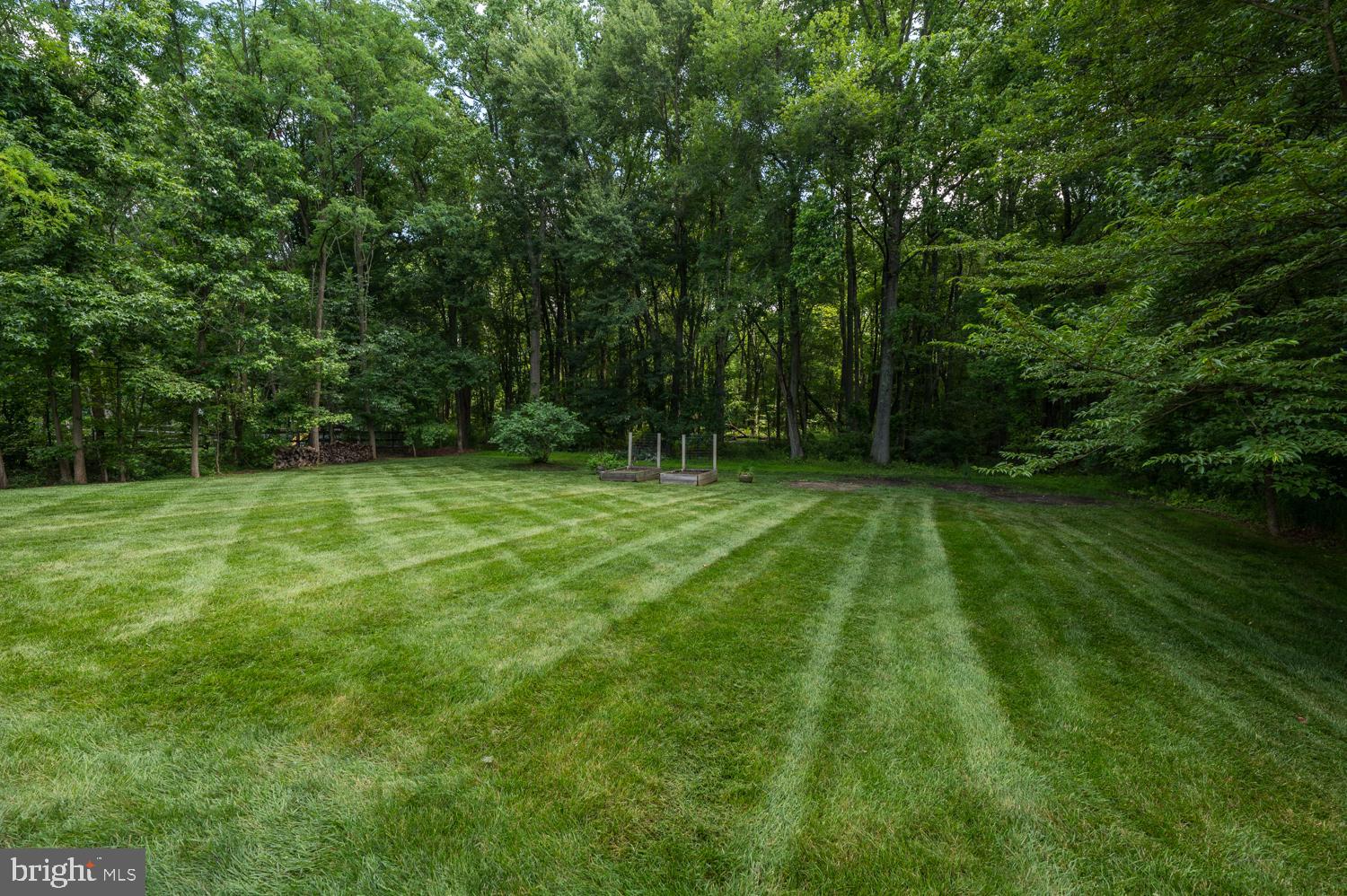 11 Gaskill Road Mount Laurel, NJ 08054 - Photo 46 of 56 a backyard of a house with lots of green space