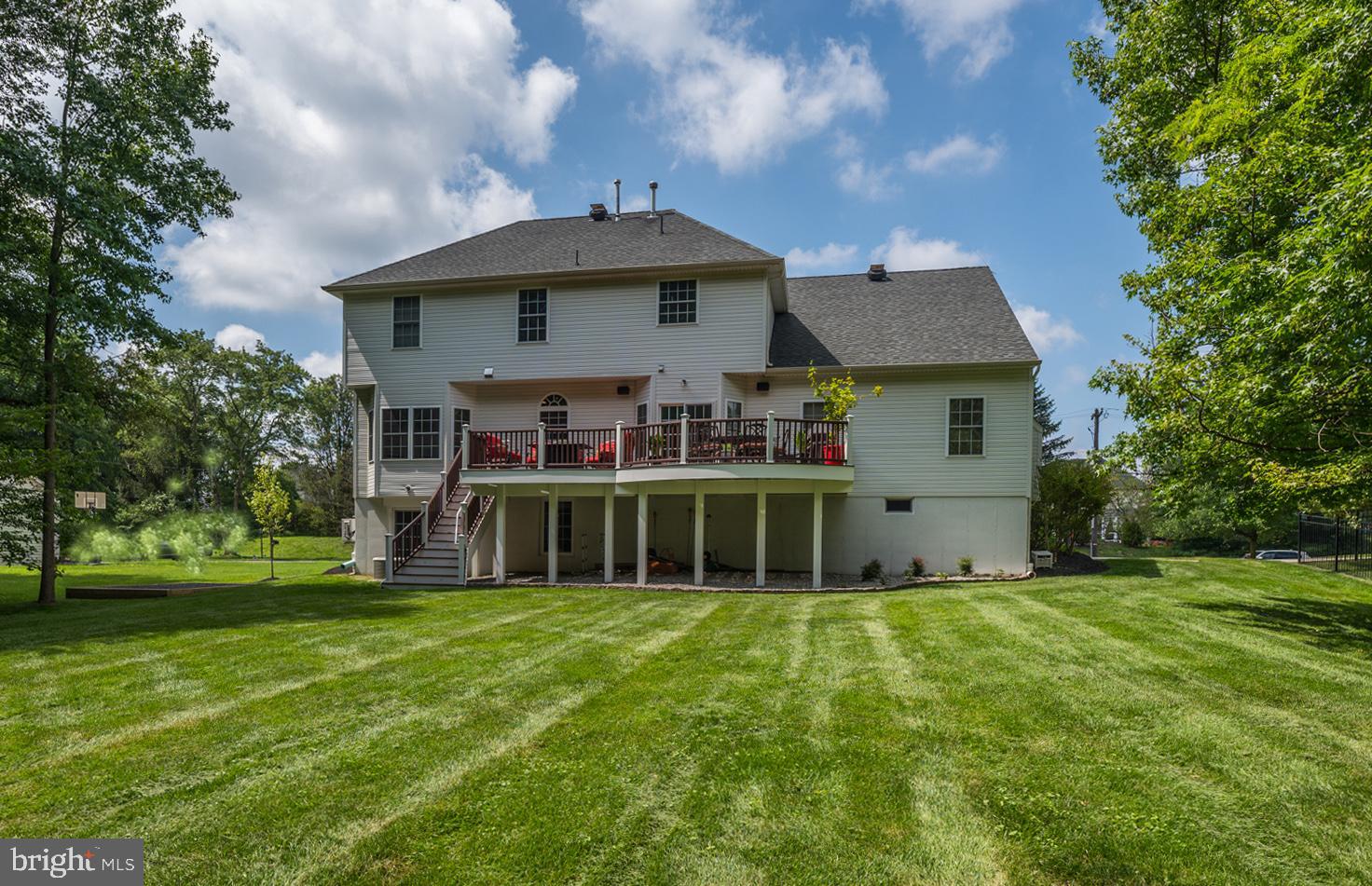 11 Gaskill Road Mount Laurel, NJ 08054 - Photo 49 of 56 a front view of a house with a garden