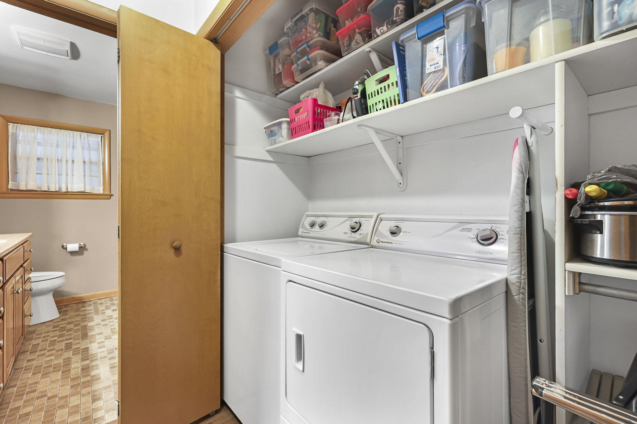 210 Pleasant Drive Waunakee, WI 53597 - Photo 18 of 34