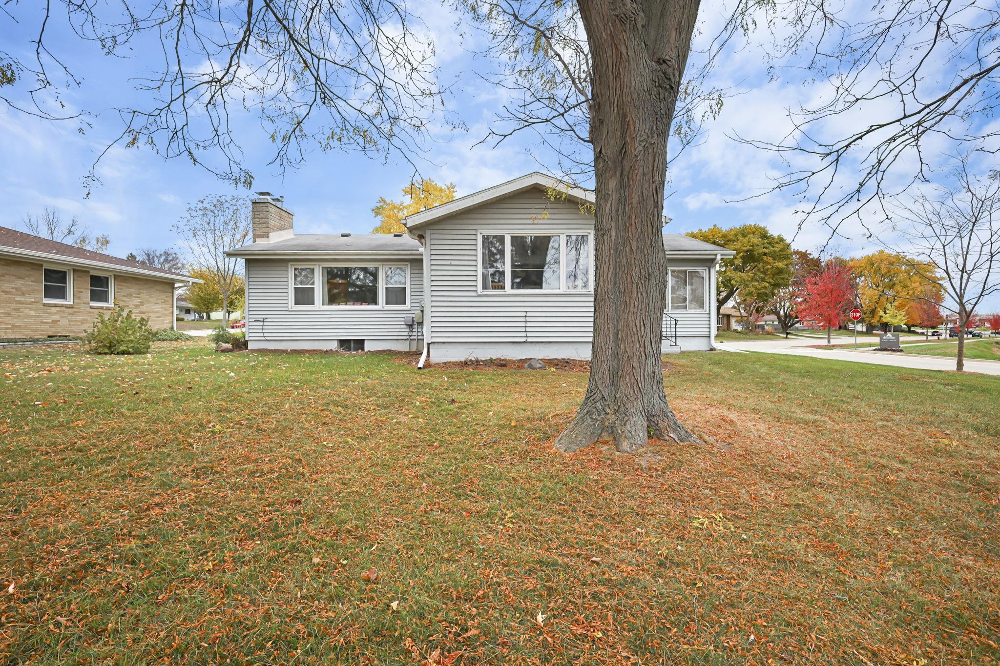 210 Pleasant Drive Waunakee, WI 53597 - Photo 27 of 34