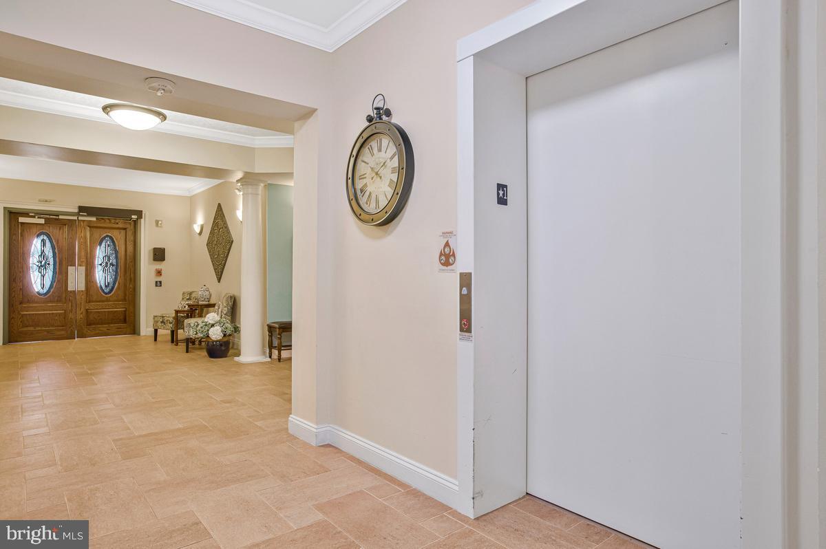 7315 Brookview Road, Unit 207 Elkridge, MD 21075 - Photo 34 of 51 Lobby