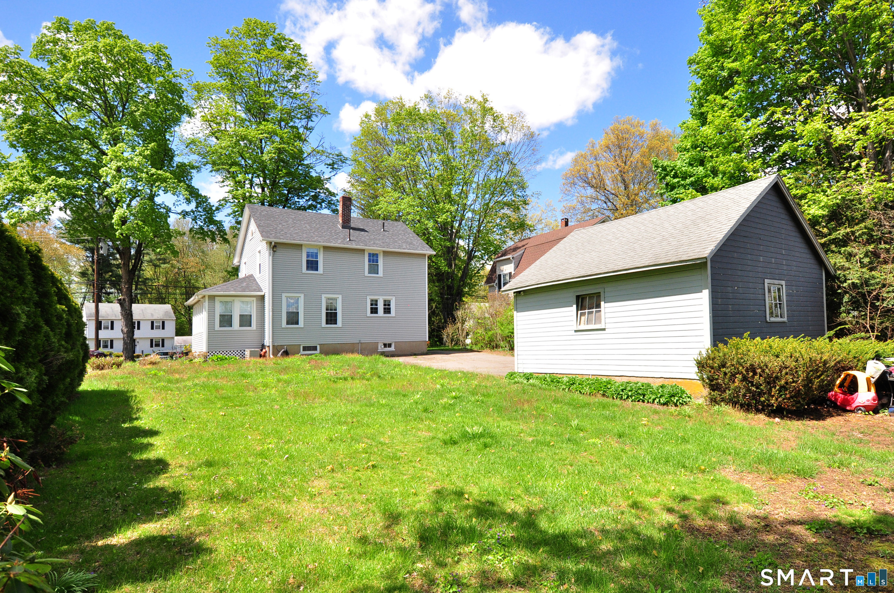 28 Prospect Street Bloomfield, CT 06002 - Photo 8 of 15