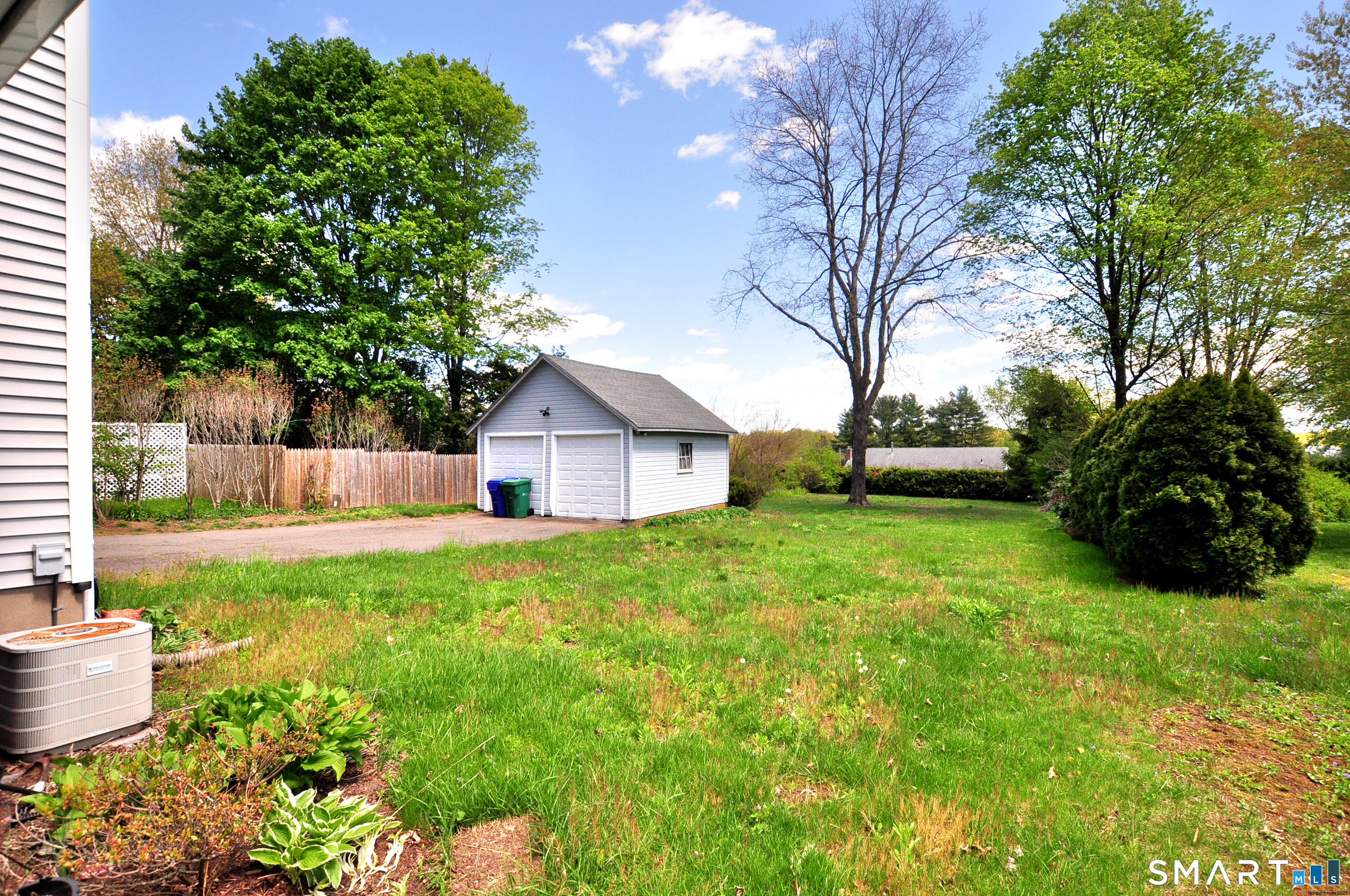 28 Prospect Street Bloomfield, CT 06002 - Photo 10 of 15