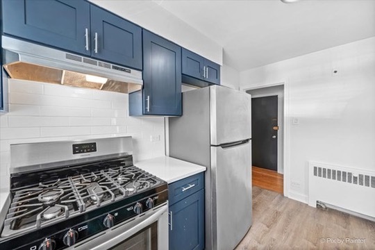 2719 West Berwyn Avenue, Unit 3 Chicago, IL 60625 - Photo 2 of 9