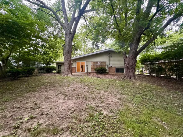 $184,000 | 129 Warwick Street, Park Forest, IL 60466
