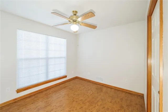 $2,105 | 315 East Elm Street, Raymore, MO 64083