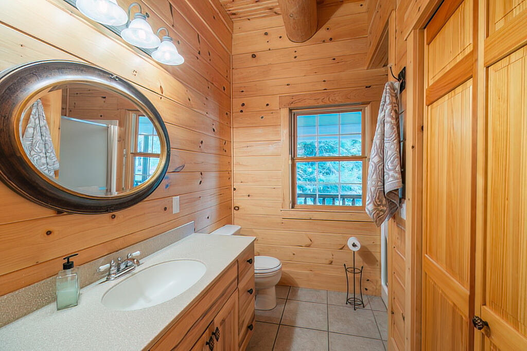 18 Pinkham Road Embden, ME 04958 - Photo 8 of 90 Main floor bathroom