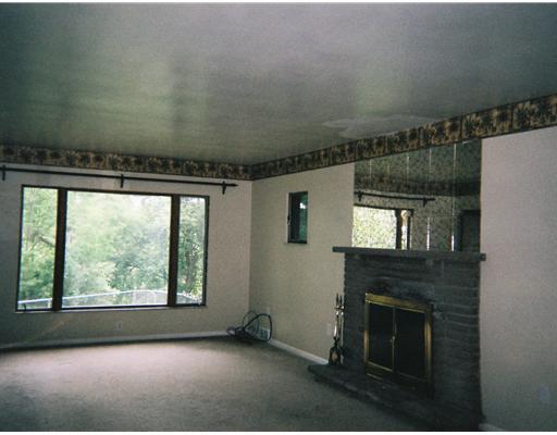 153 Concord Circle Road Beaver Falls, PA 15010 - Photo 3 of 6 Living Room.