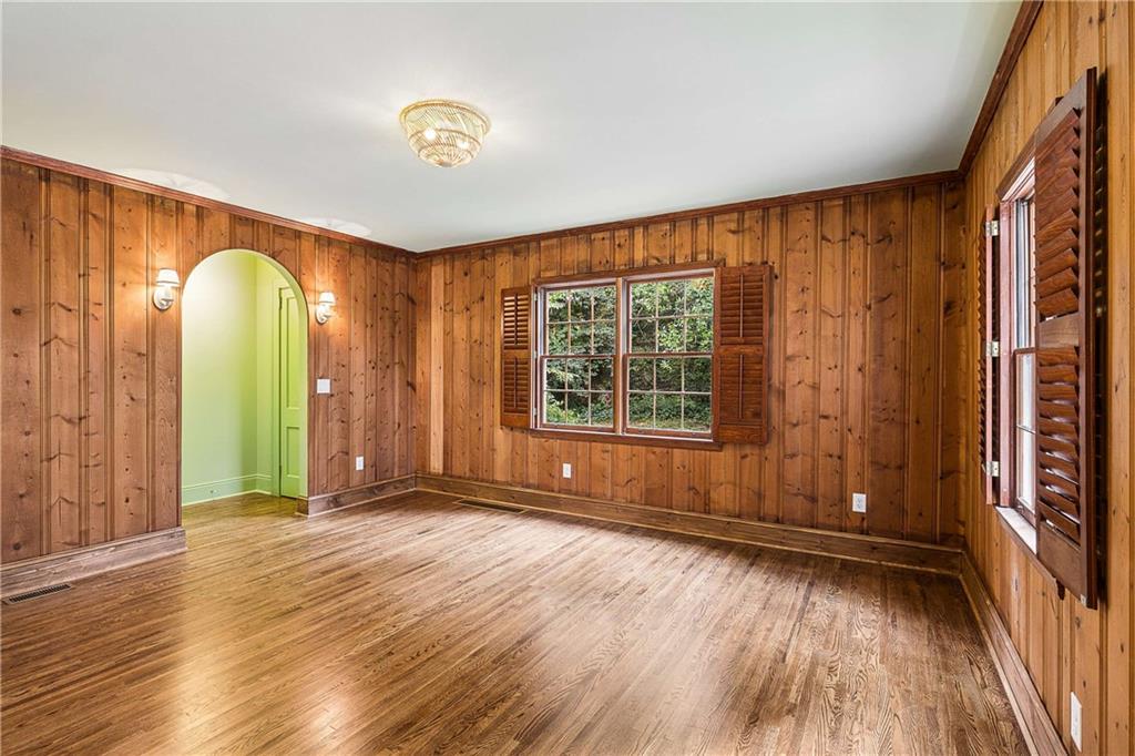 197 Bolling Road Northeast Atlanta, GA 30305 - Photo 9 of 42 Gallery Image 9