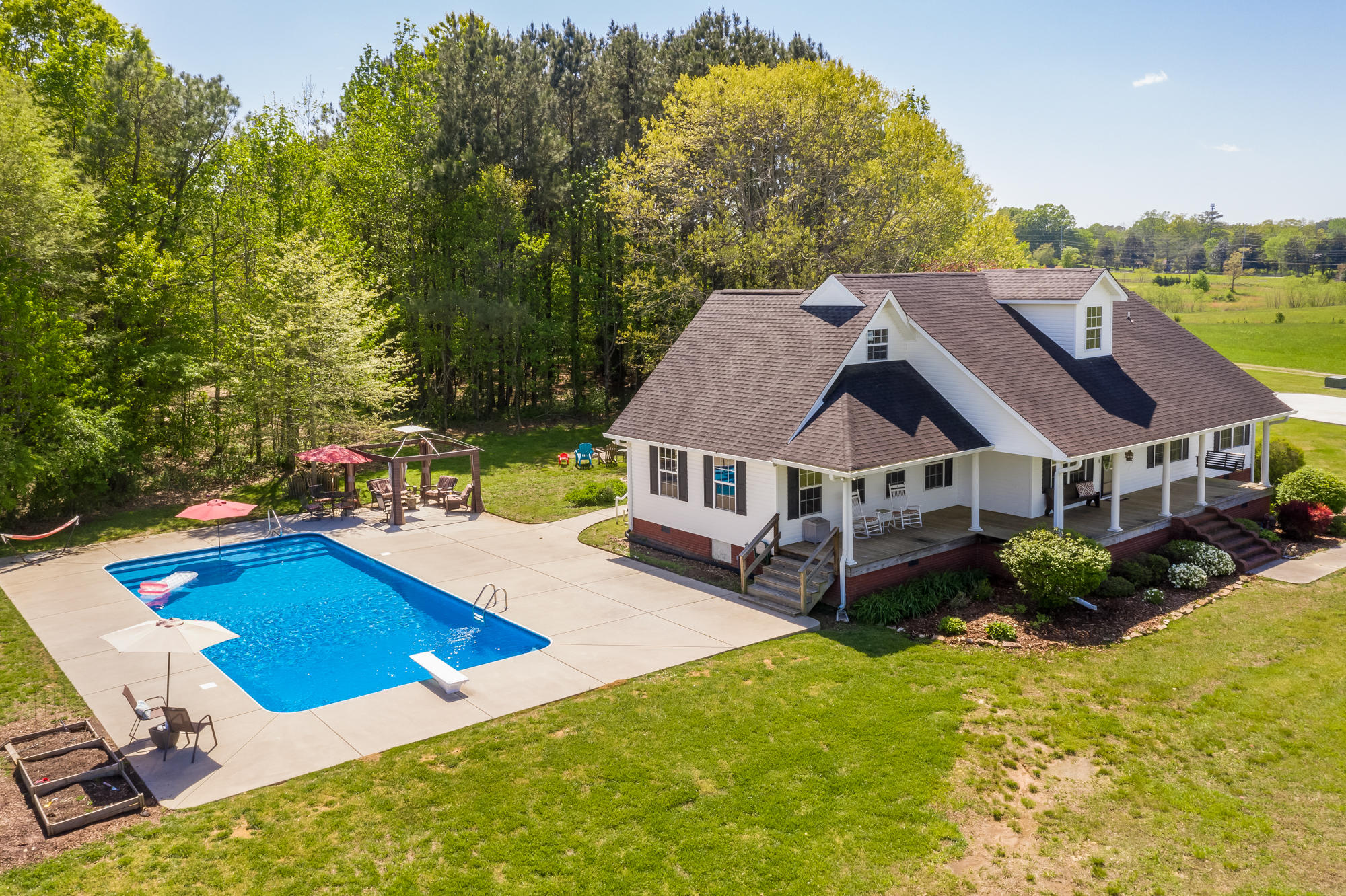 2505 Patterson Road Southeast Cleveland, TN 37323 - Photo 1 of 17 00