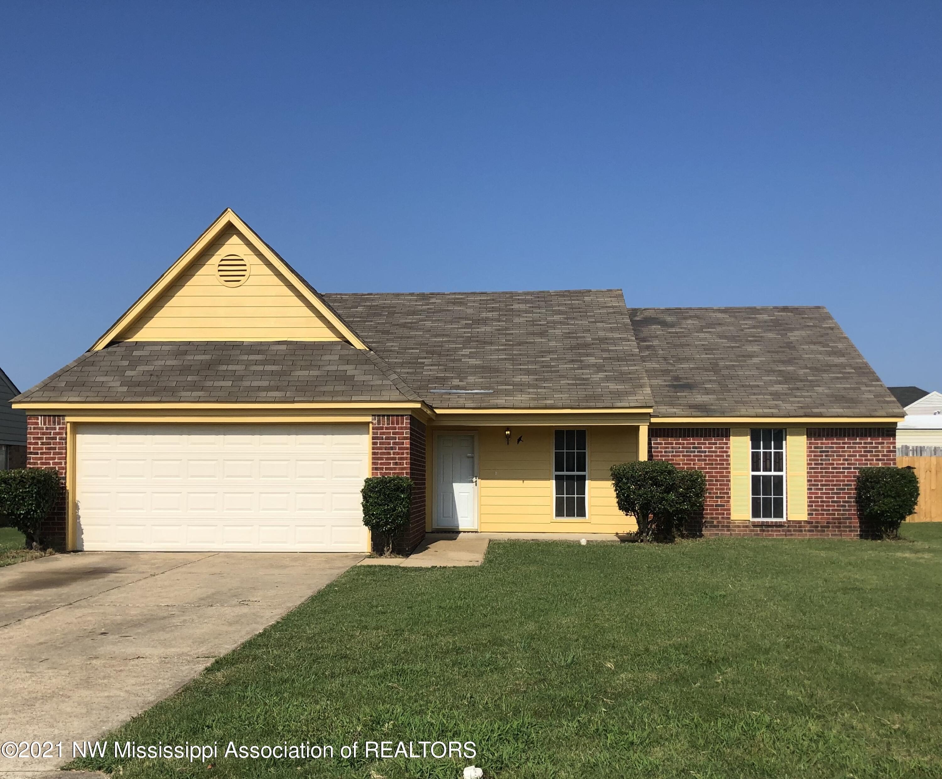 9135 Triple Crown Loop East Southaven, MS 38671 - Photo 1 of 21 Front View pic 1